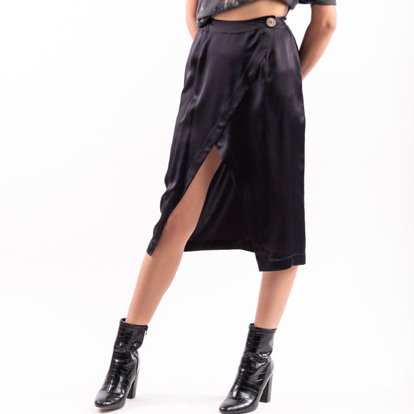 känsla Silk Slit Skirt, in Black - Undercover Hippie